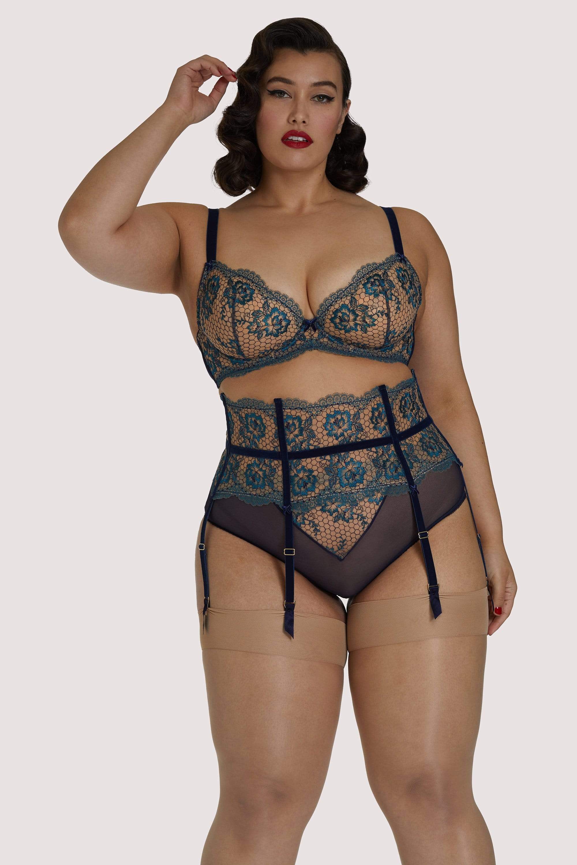 Evelina Curve Suspender Belt thumbnail 2