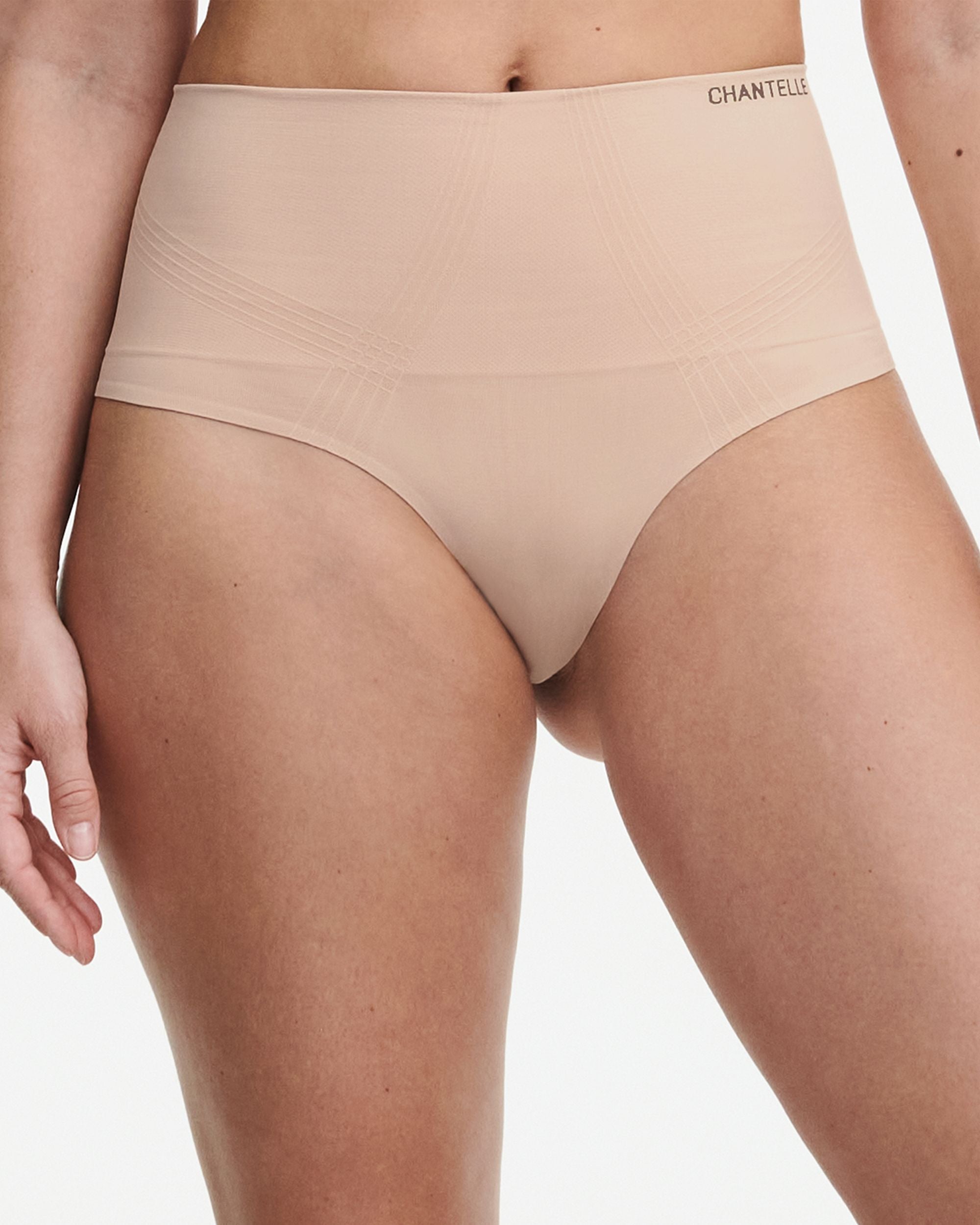 Smooth Comfort Shaping Thong thumbnail 2