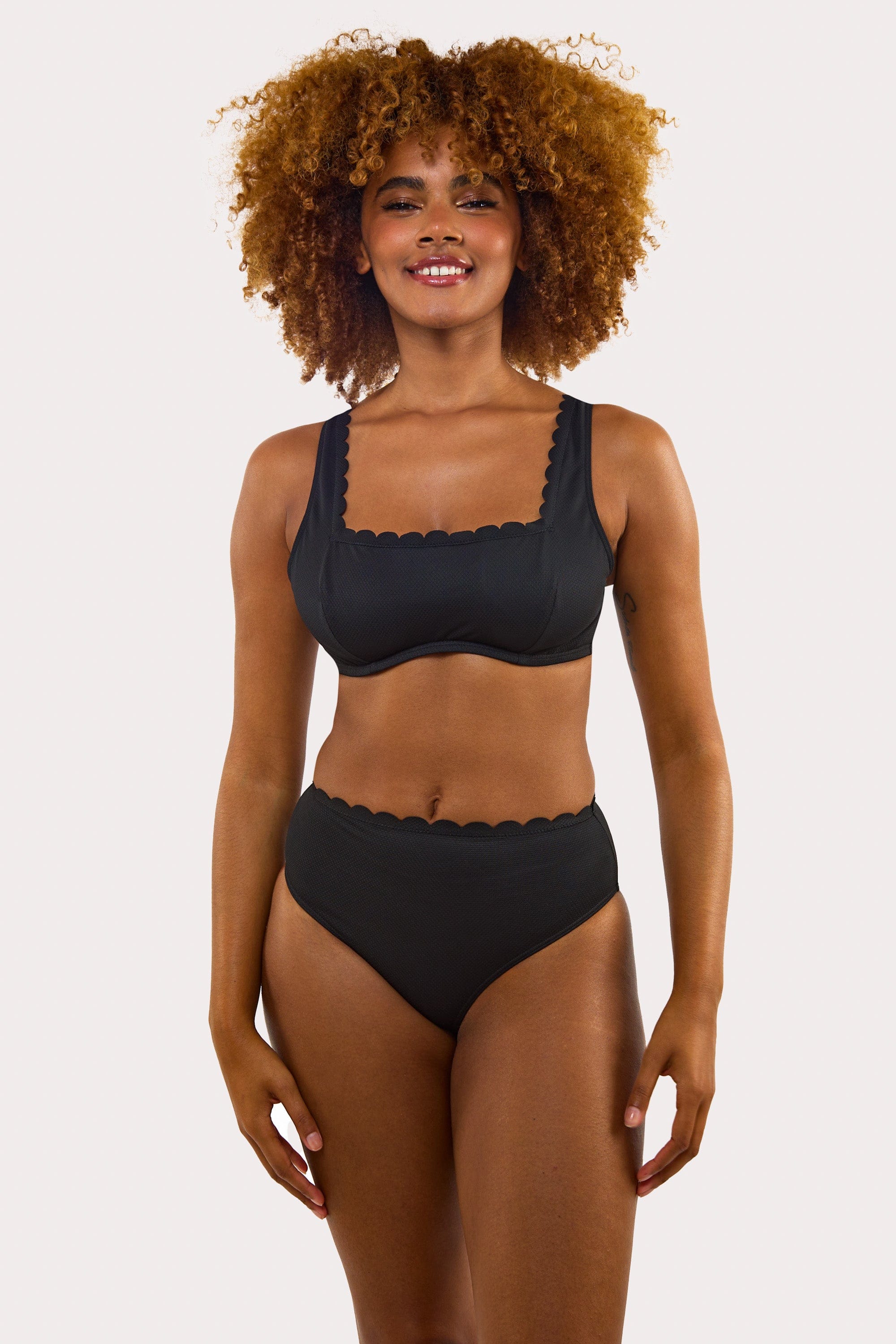 Sophia Mix & Match Fuller Bust Black Scallop Crop Bikini Top thumbnail 3