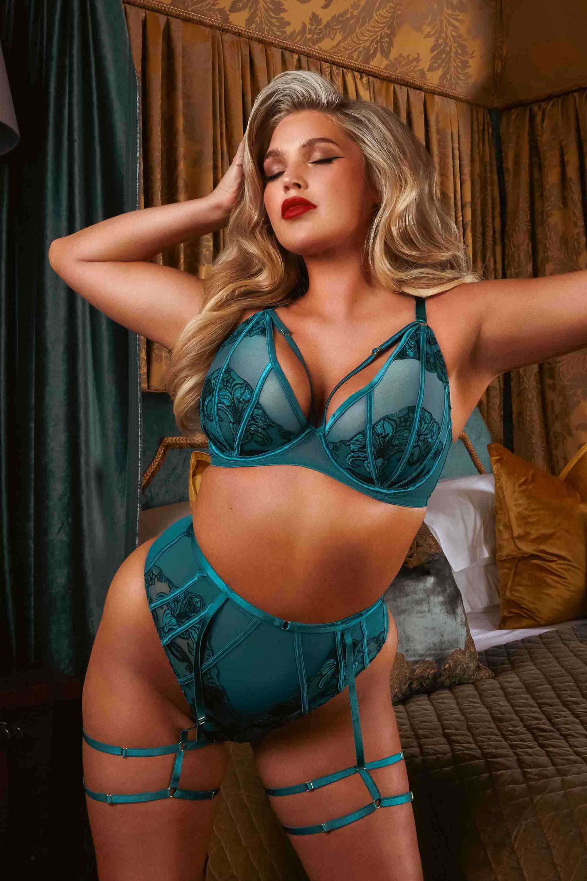 Rhiannon Teal Embroidery Plunge Bra thumbnail 2