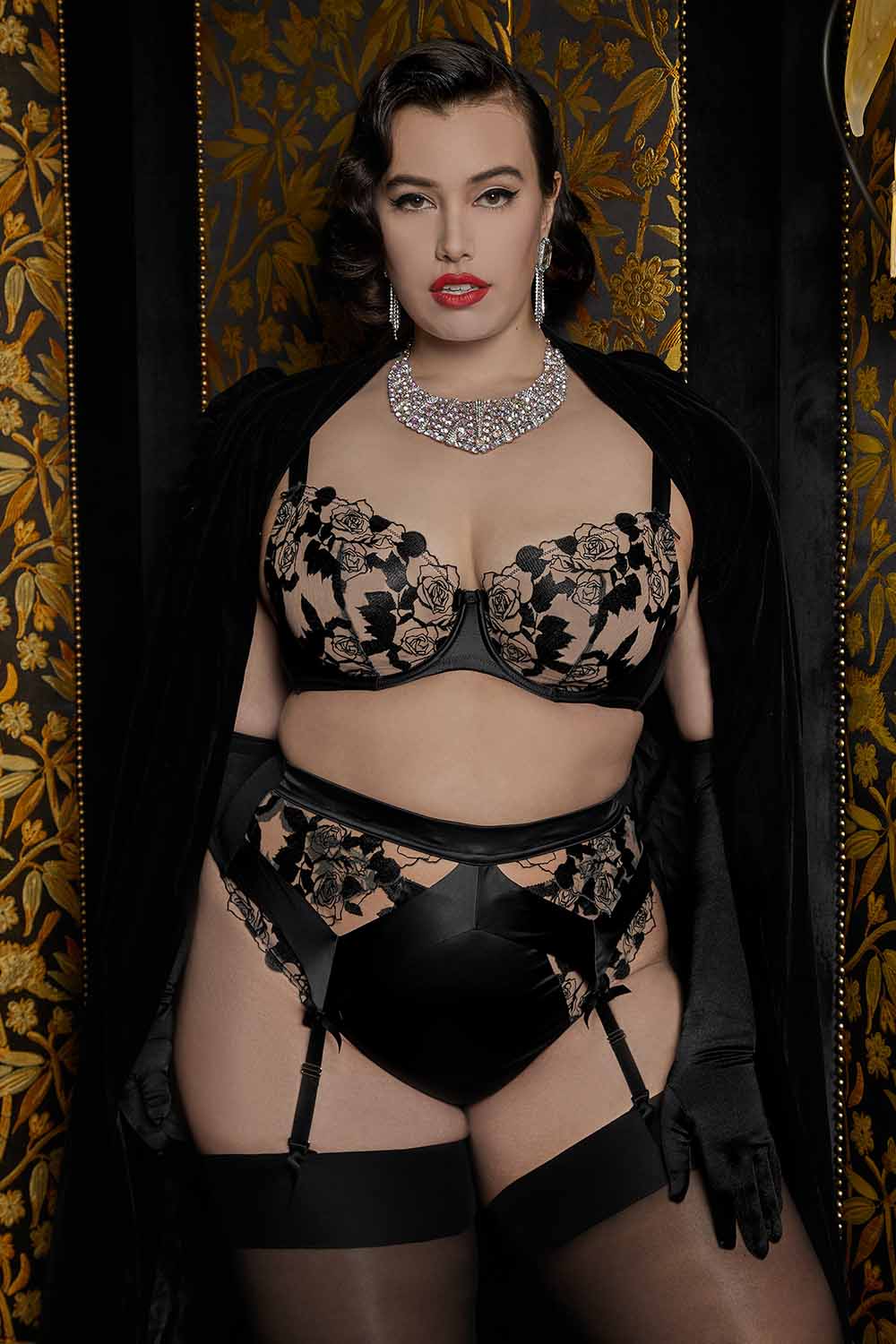 Rosabelle Curve Suspender Belt thumbnail 3