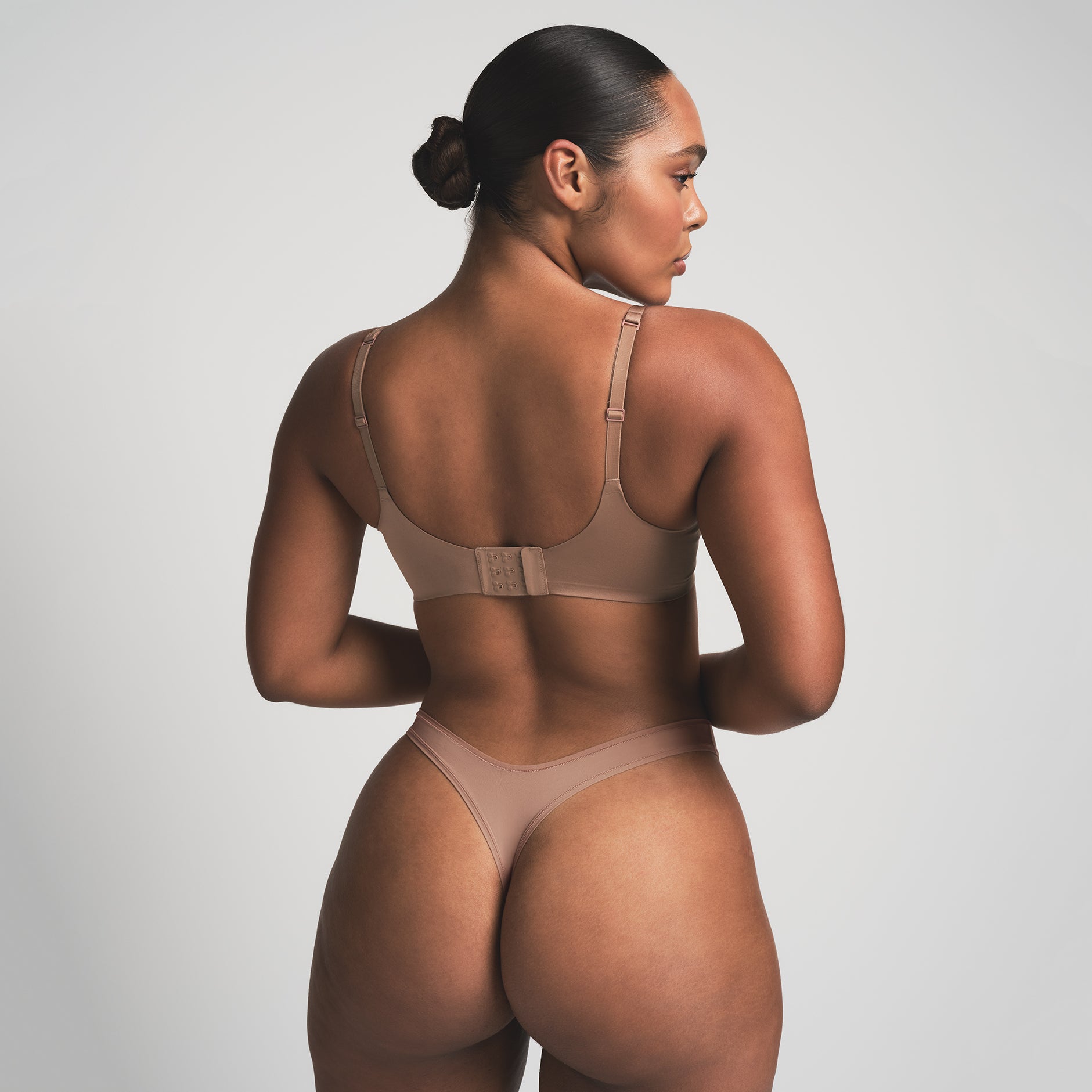 SKIMS ULTIMATE TEARDROP PUSH-UP BRA | SIENNA thumbnail 3