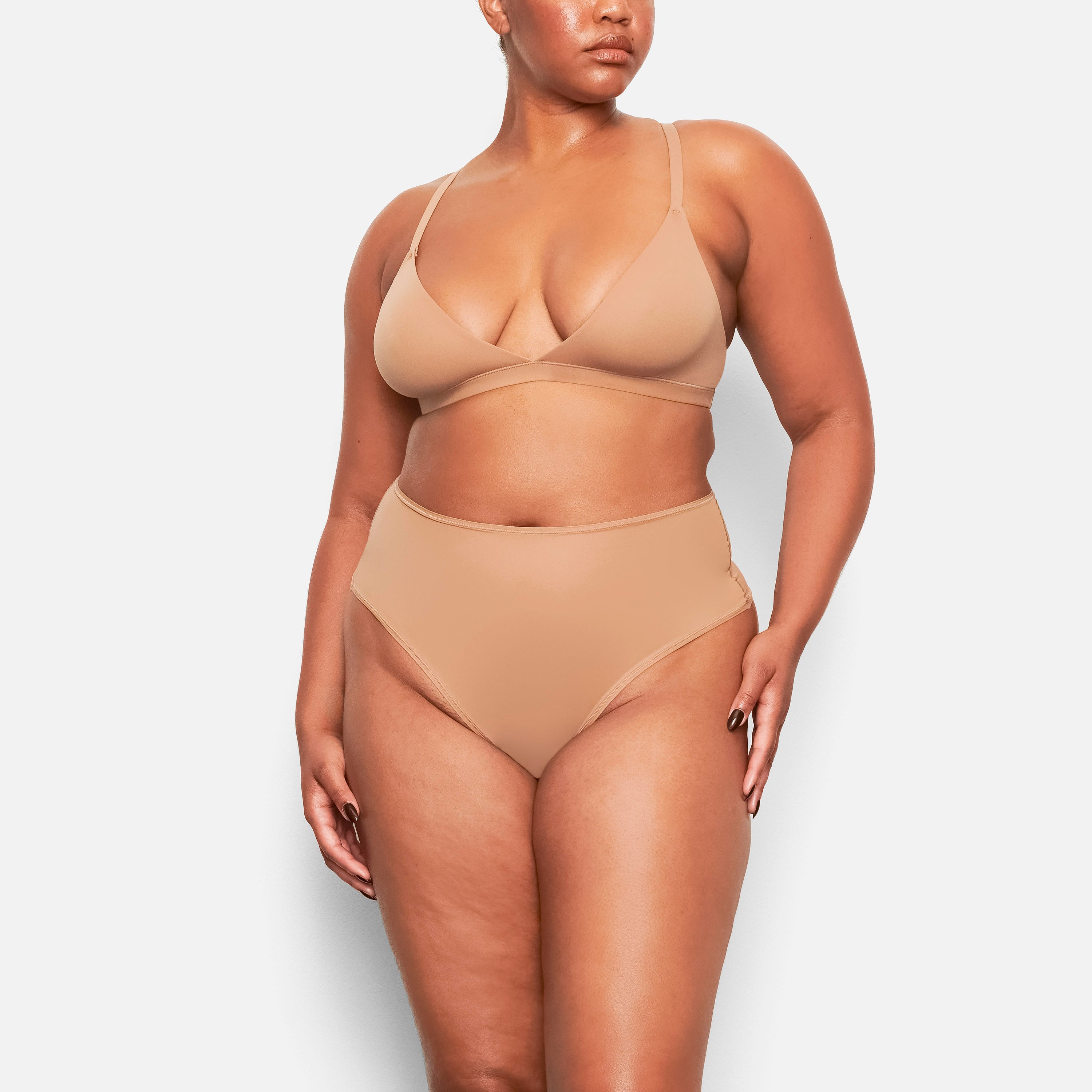 FITS EVERYBODY HIGH-WAISTED THONG | SIENNA thumbnail 2