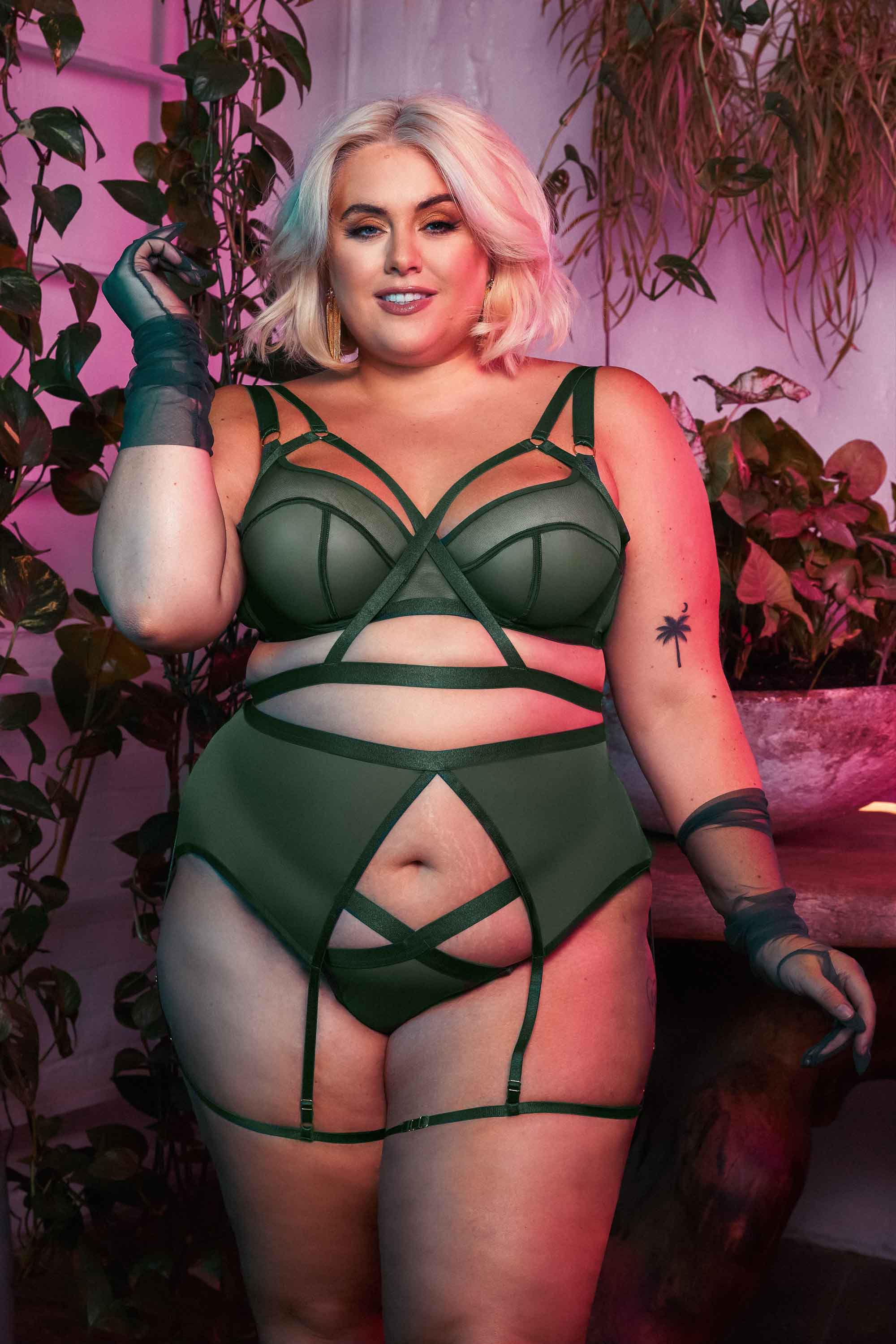 Regent Green Mesh Harness Suspender thumbnail 3