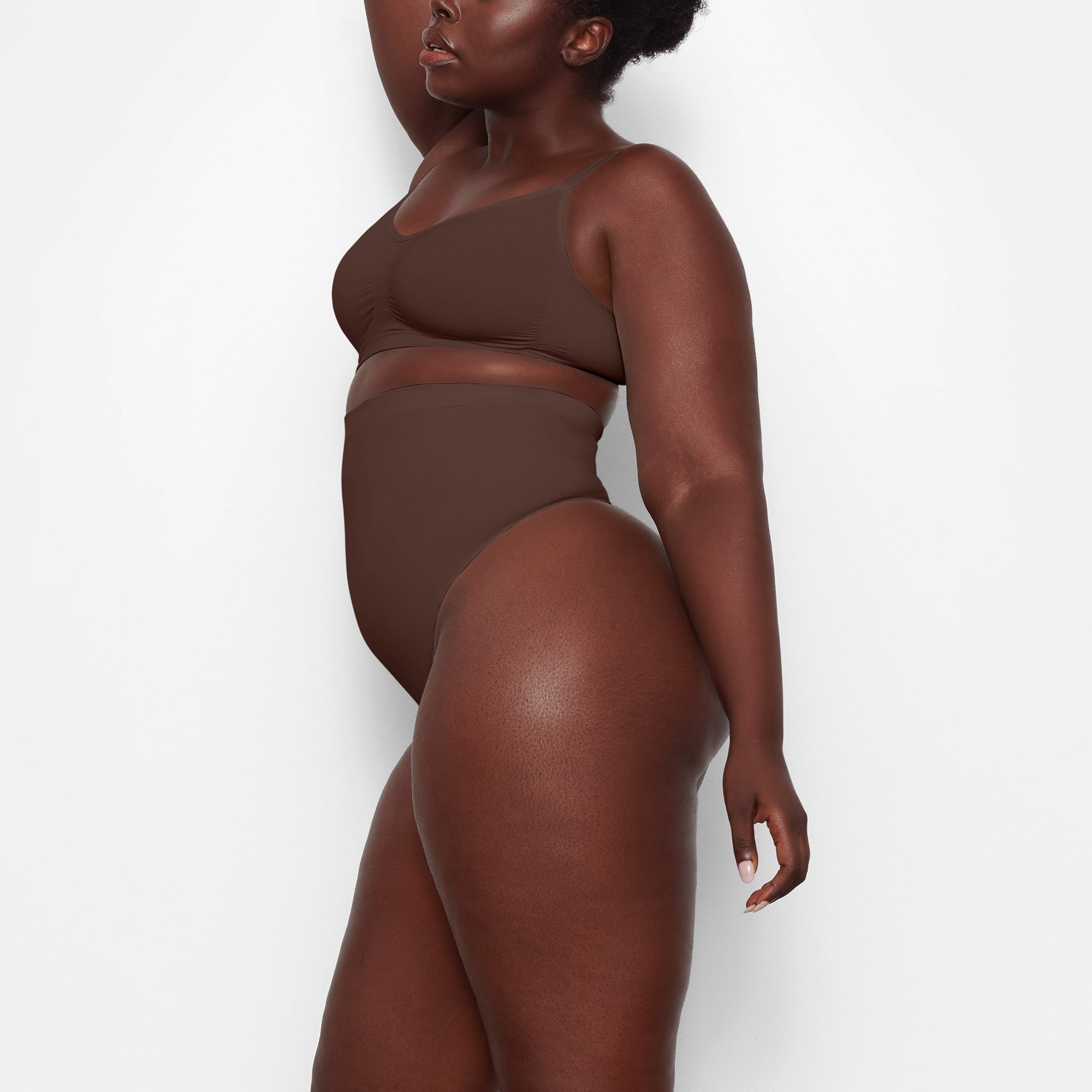 SEAMLESS SCULPT HIGH-WAISTED THONG | COCOA thumbnail 3