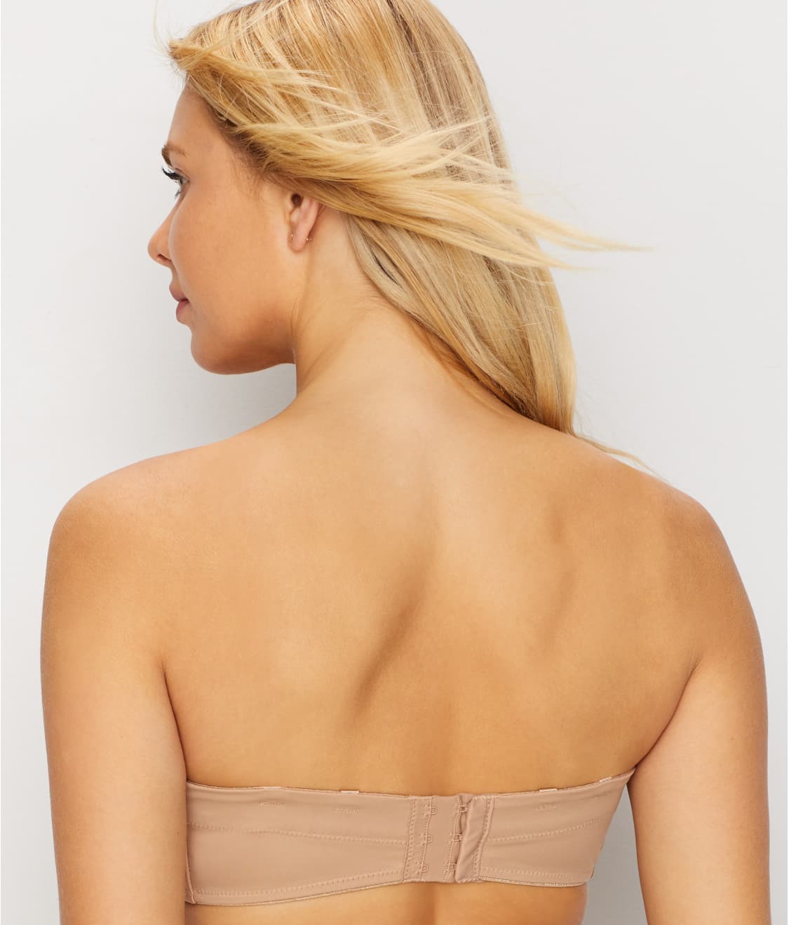 Smoothing Strapless Bra thumbnail 2
