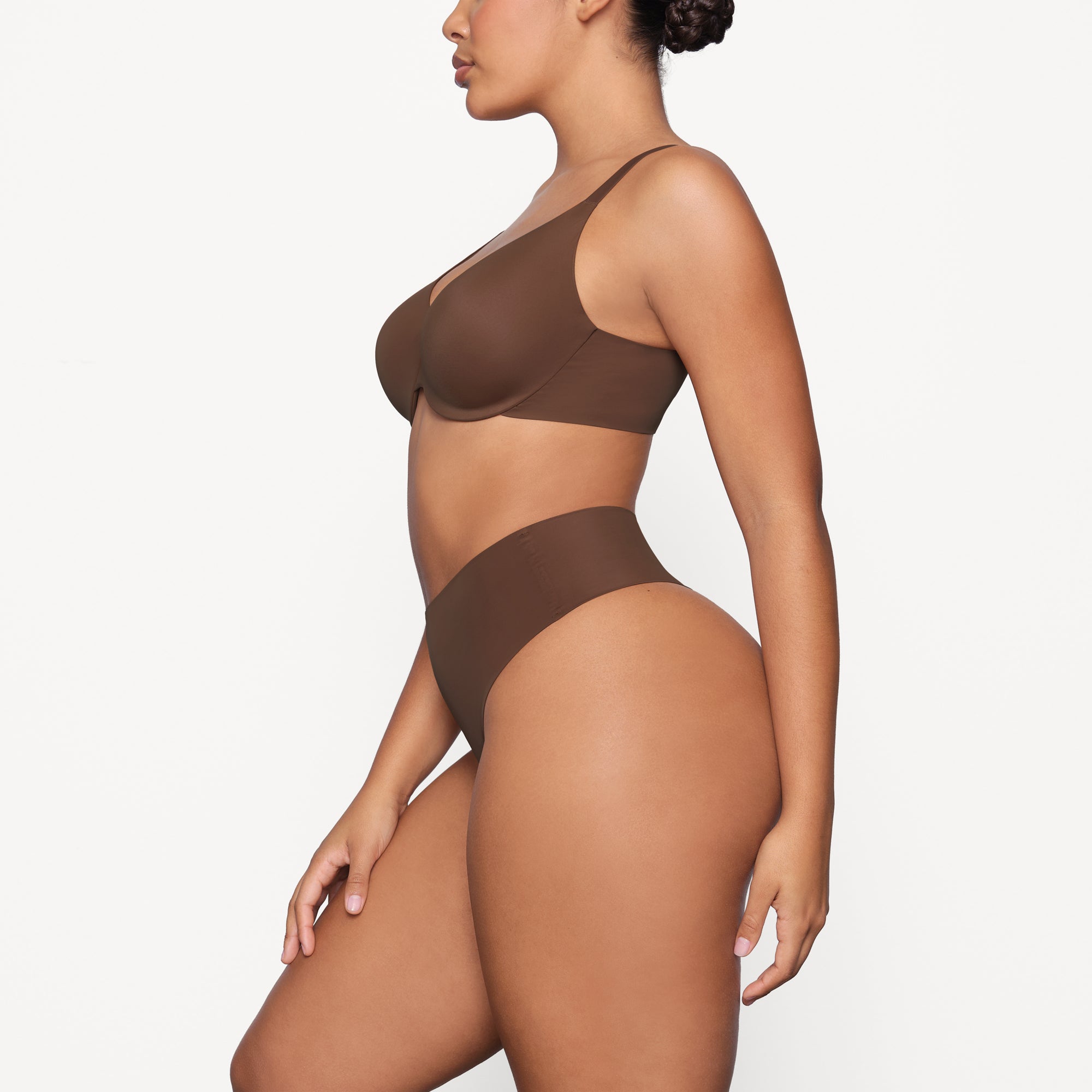 SMOOTHING INTIMATES HIGH-WAISTED THONG | JASPER thumbnail 3