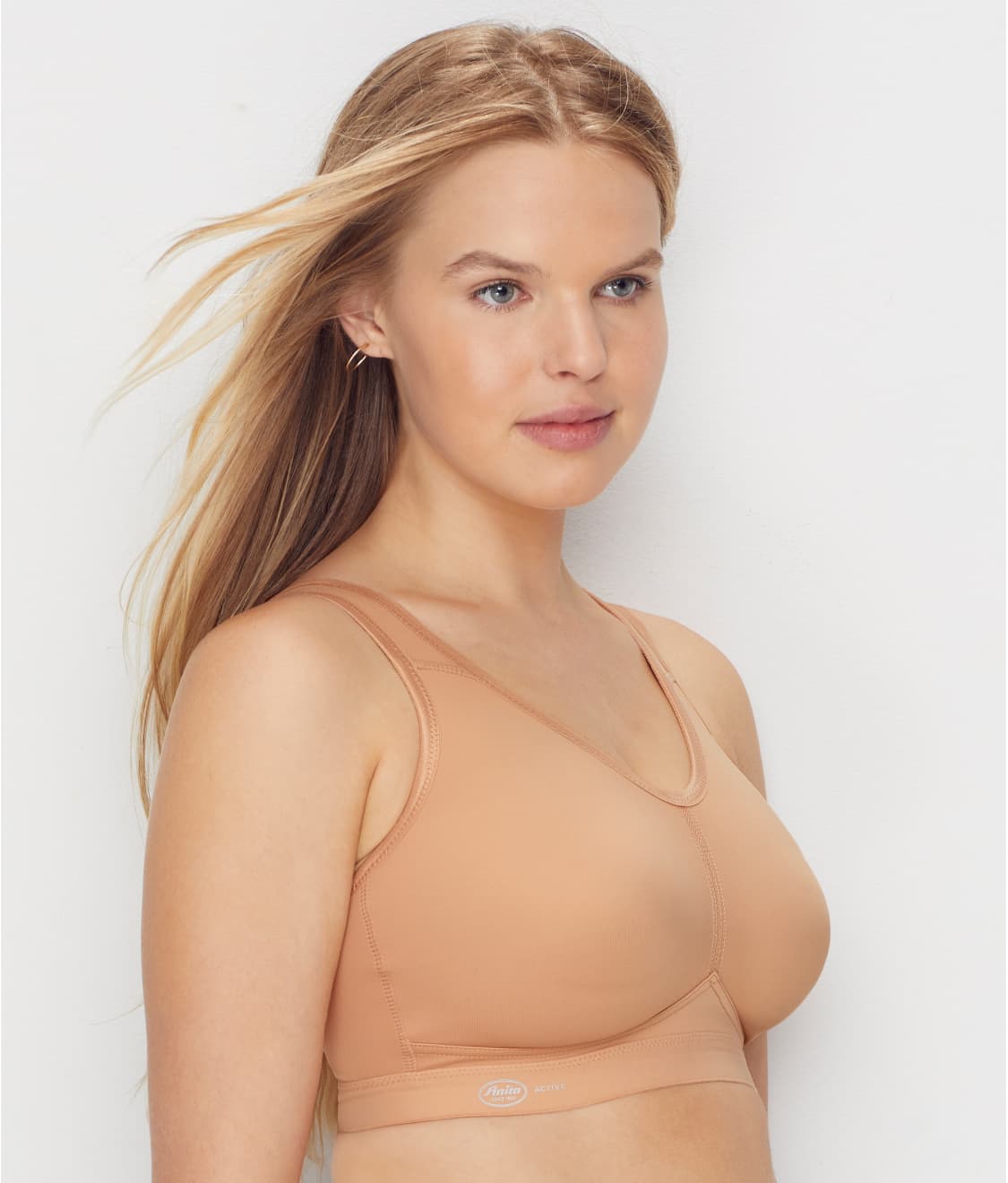 Active Light and Firm Wire-Free Sports Bra thumbnail 3