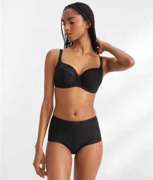 Serene Brief