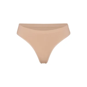 SOFT SMOOTHING SEAMLESS THONG | CLAY